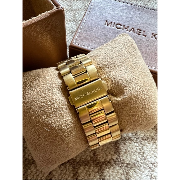 Michael Kors Gold Watch with Diamond Face - Picture 2 of 6
